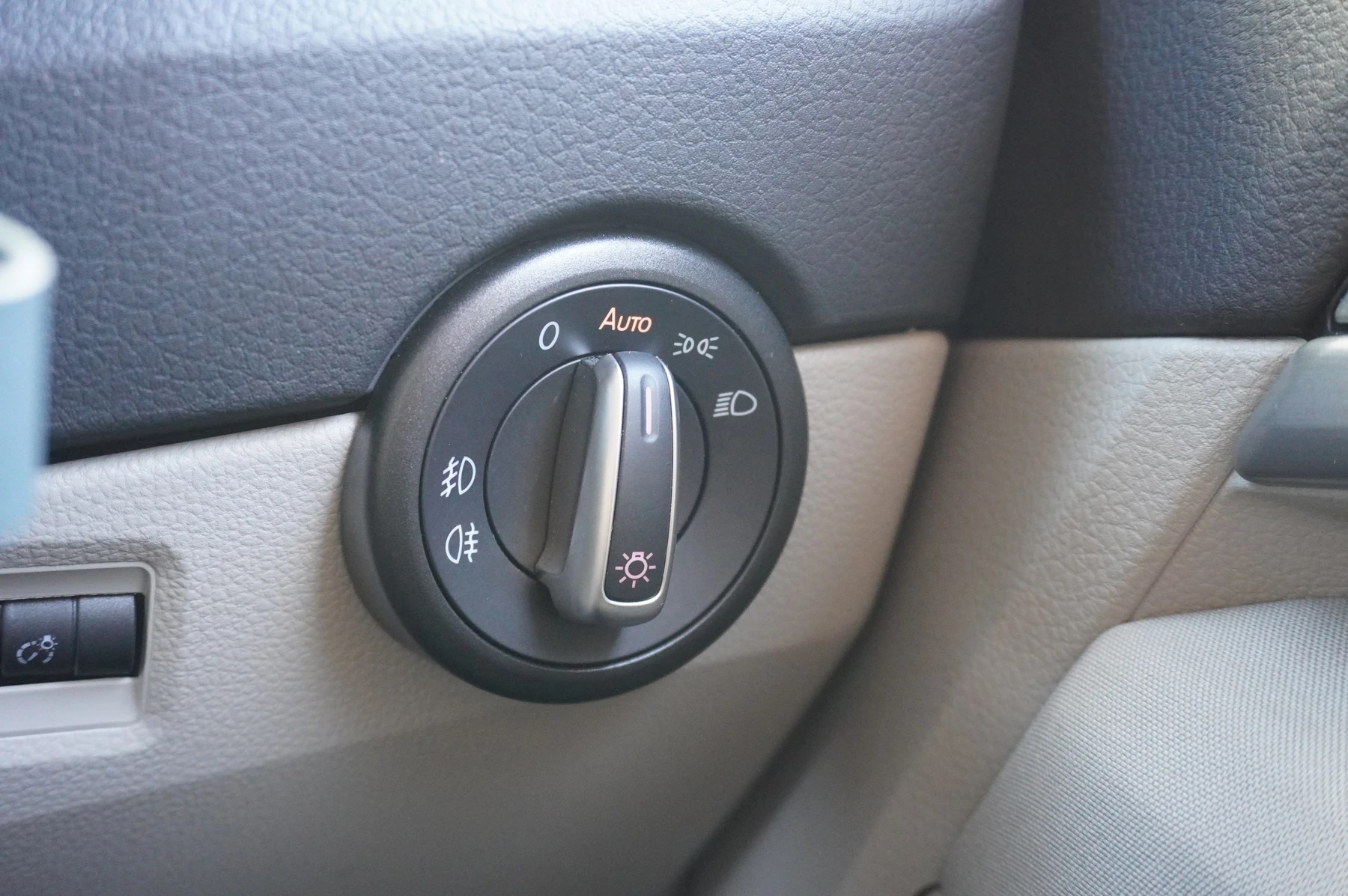 Volkswagen-California-image-21