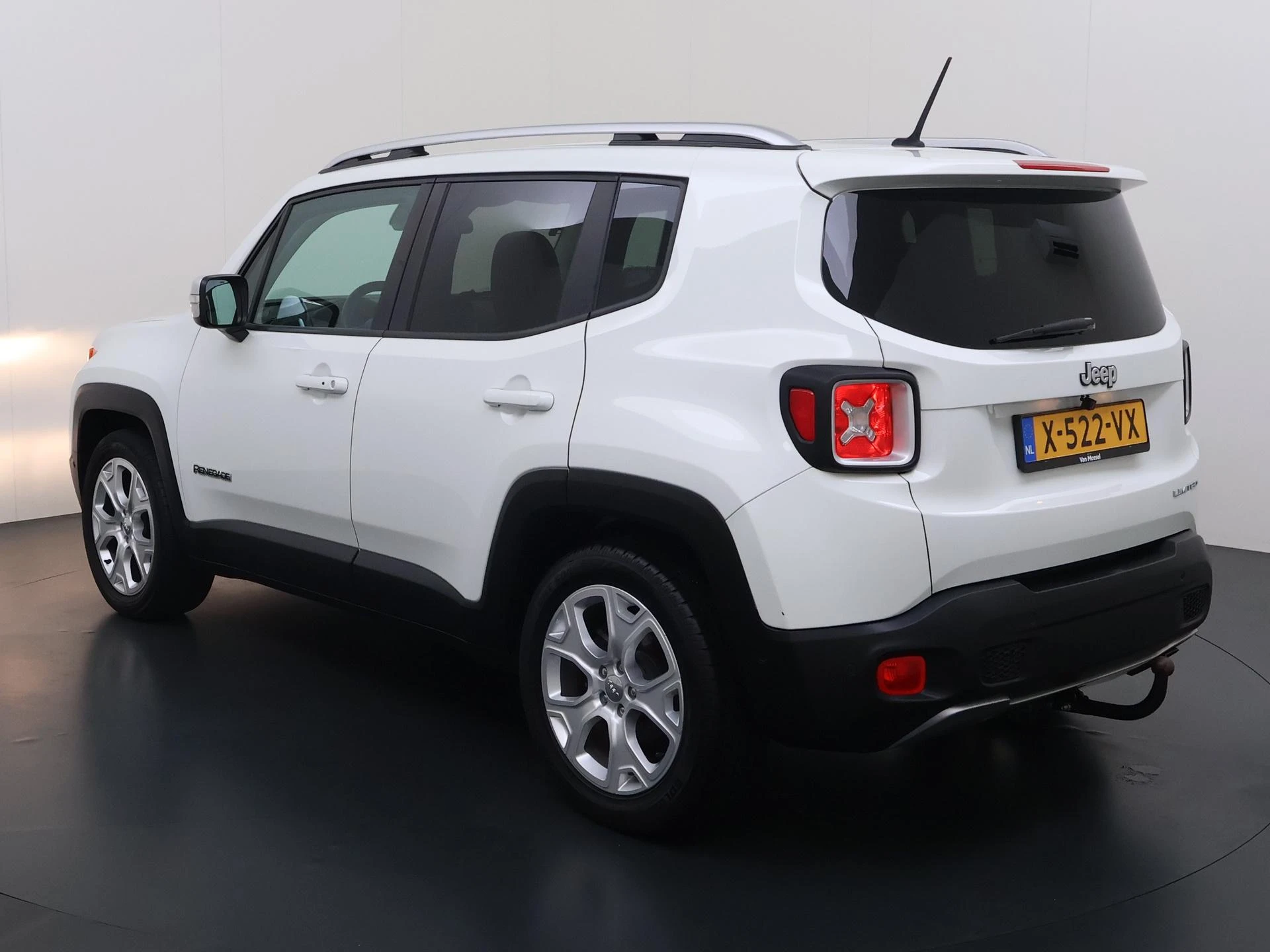 Jeep-Renegade-image-3