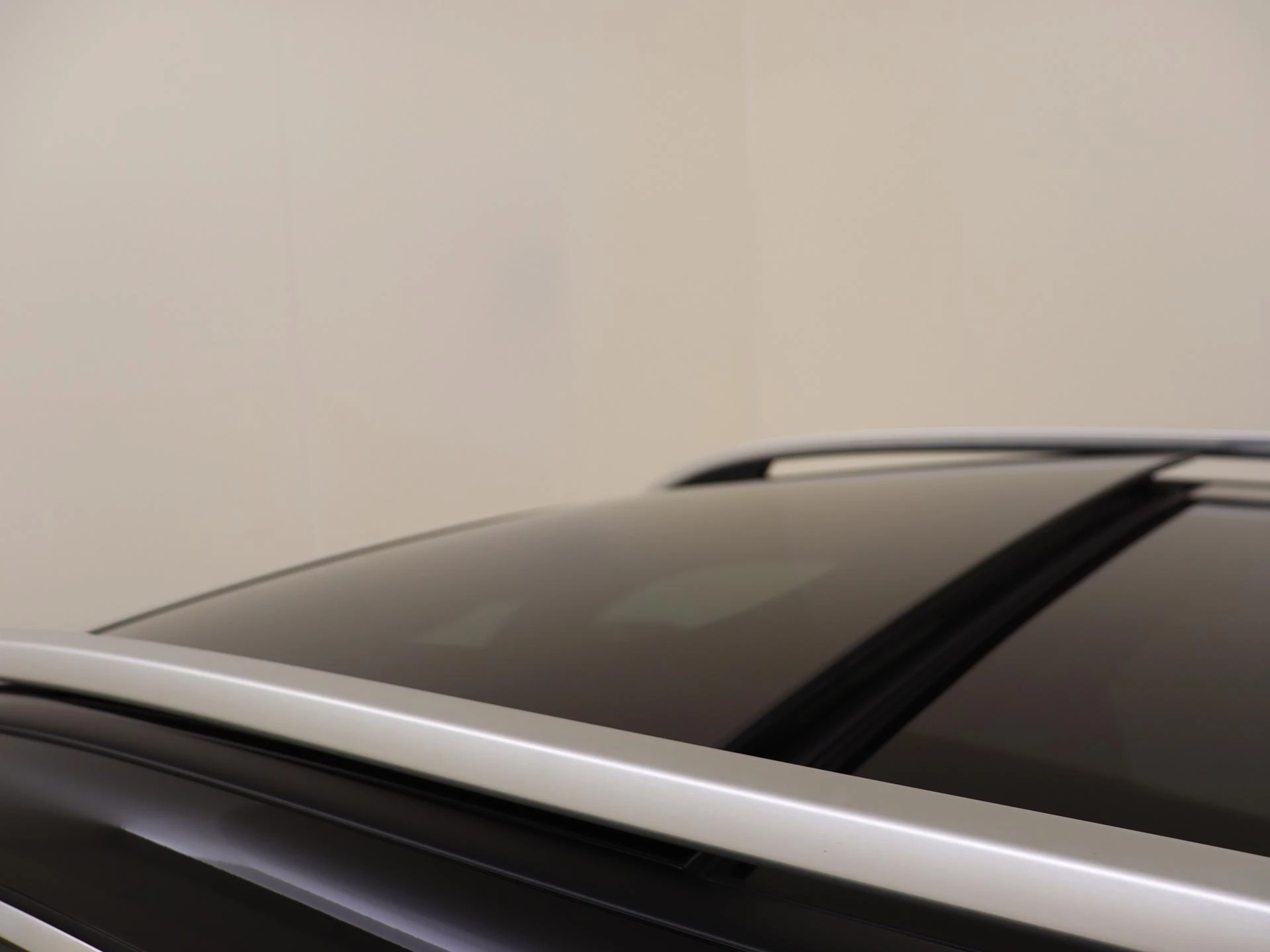 Mercedes-Benz-GLB-image-39