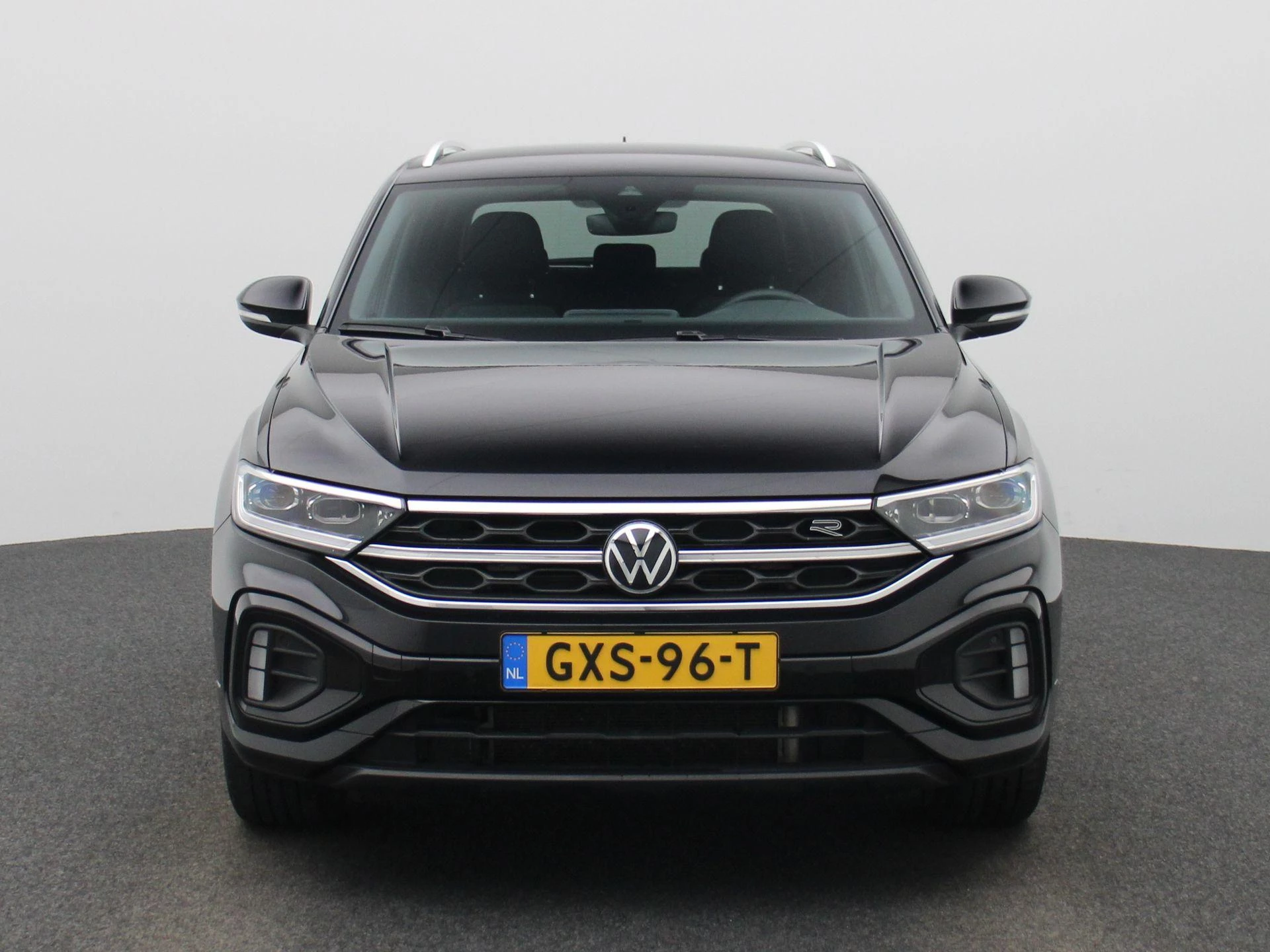 Volkswagen-T-Roc-image-2