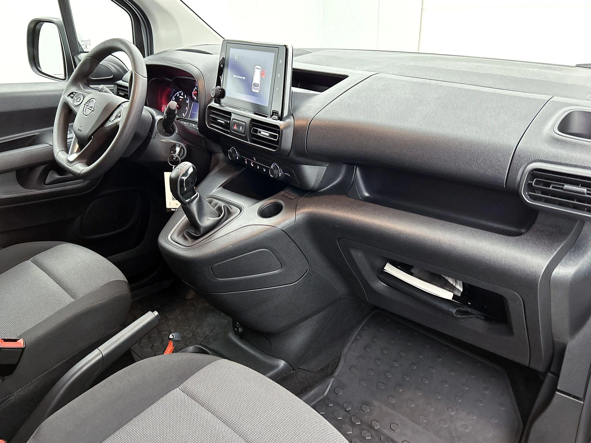 Opel-Combo-image-19