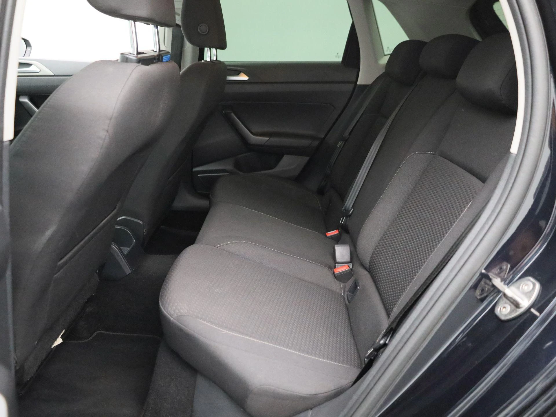 Volkswagen-Polo-image-10