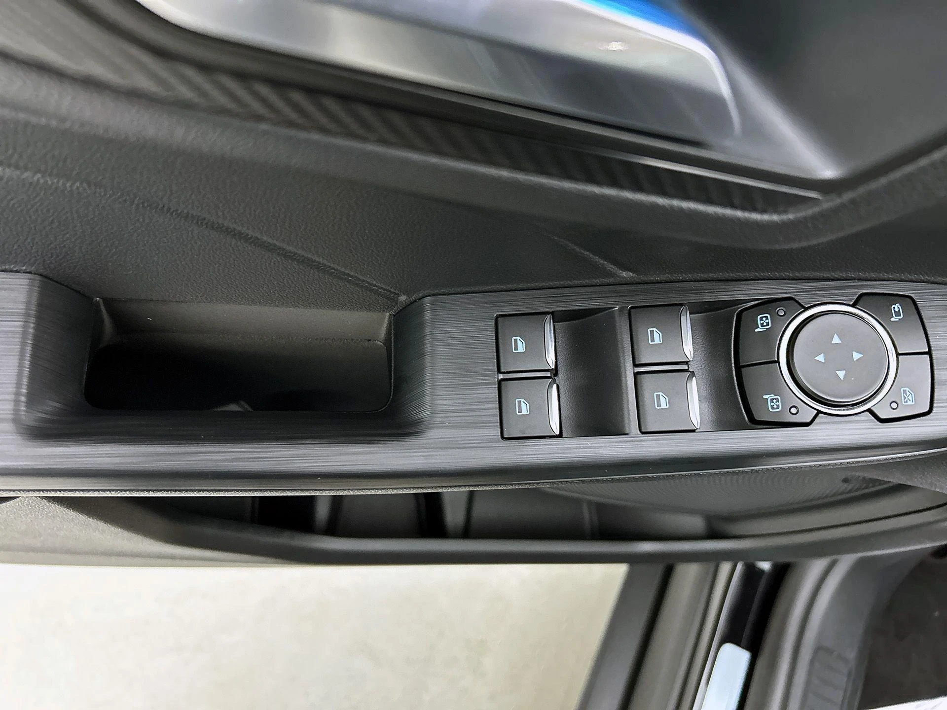 Ford-Kuga-image-32