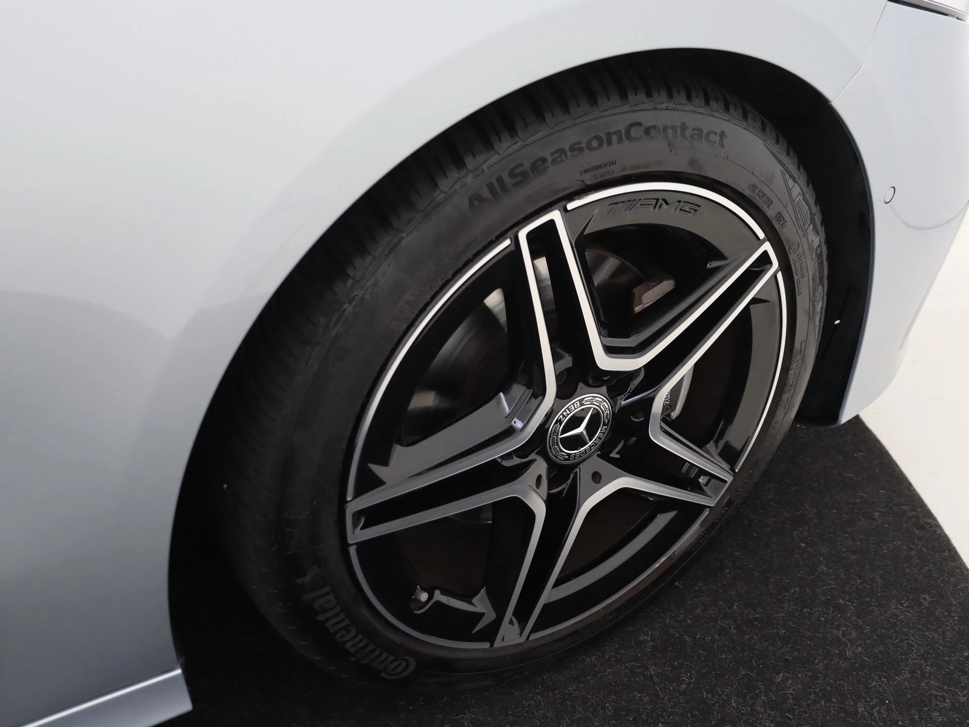 Mercedes-Benz-A-Klasse-image-11