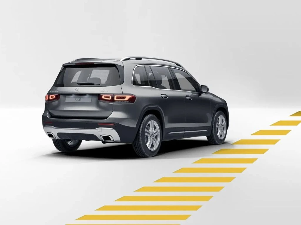 Mercedes-Benz-GLB 200 d-image-6