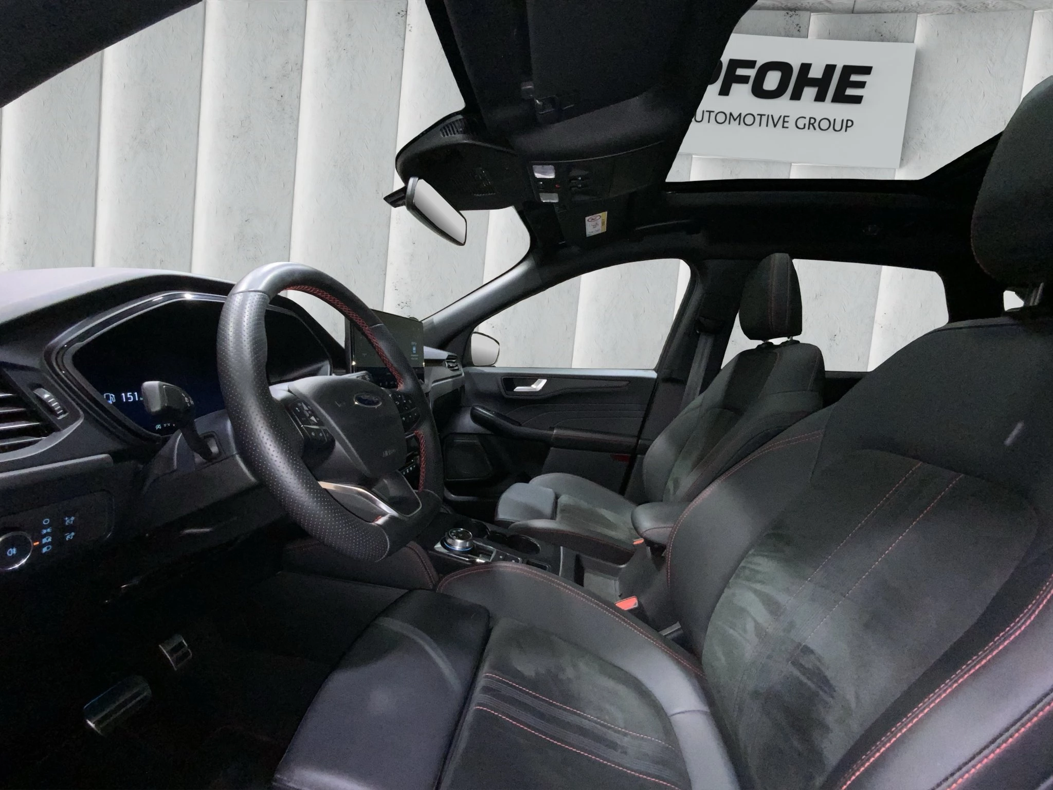 Ford Kuga ST-Line X Aut.*PANO*AHK*360GRAD*LED-MATRIX*NAVI*GRA*WINTER-PKT.