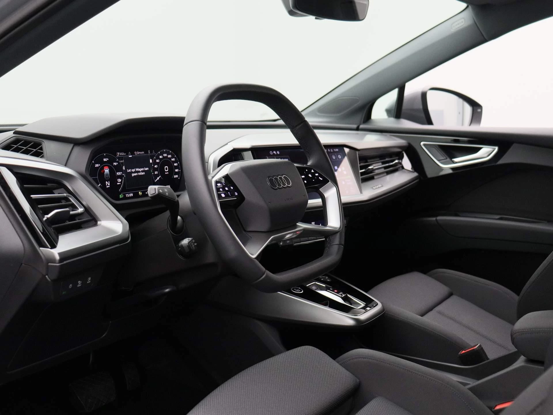 Audi-Q4 e-tron-image-33