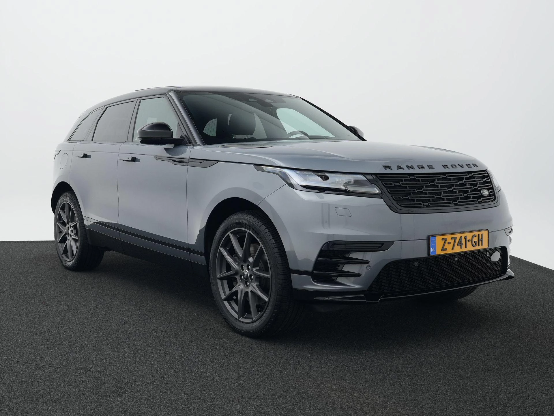 Land Rover Range Rover Velar 2.0 P400e R-Dynamic HSE