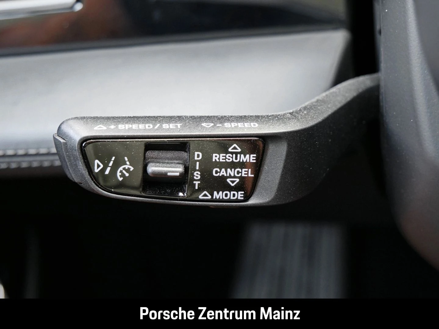 Porsche Taycan Turbo S InnoDrive PCCB PDCC LED-Matrix turbo s