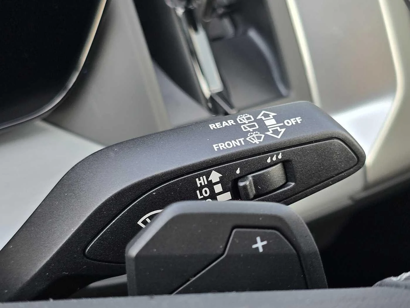 Audi-Q4 e-tron-image-30