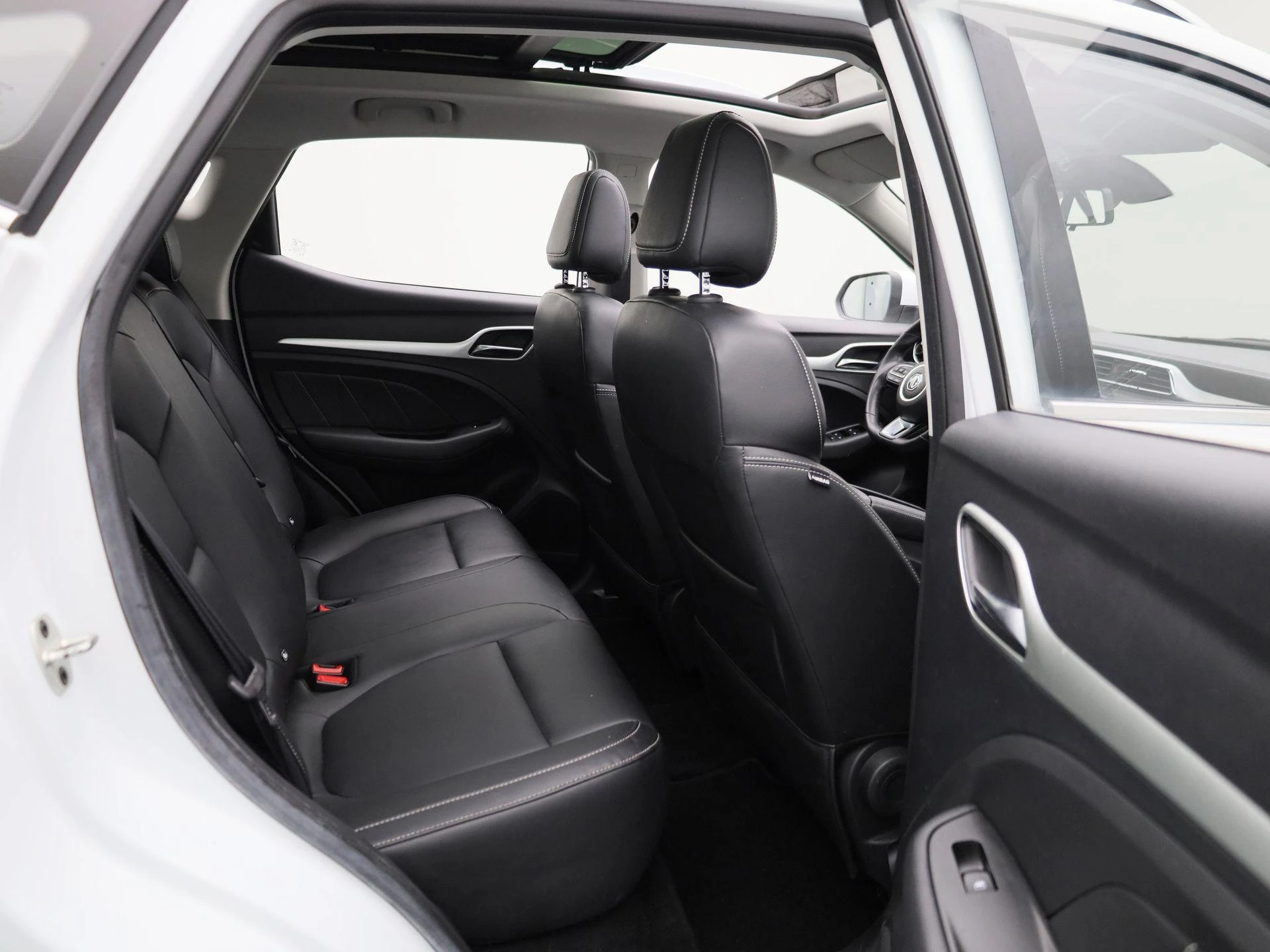 MG-ZS EV-image-37