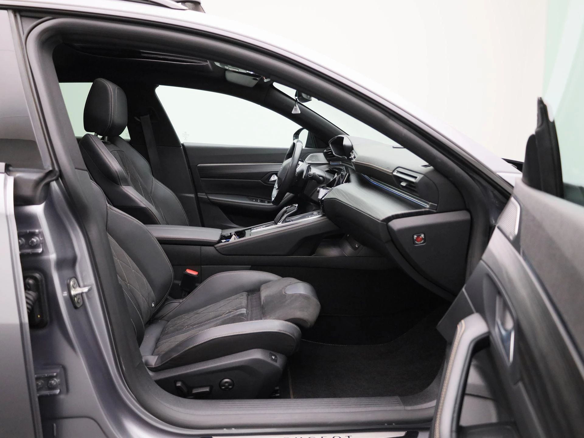 Peugeot-508-image-43