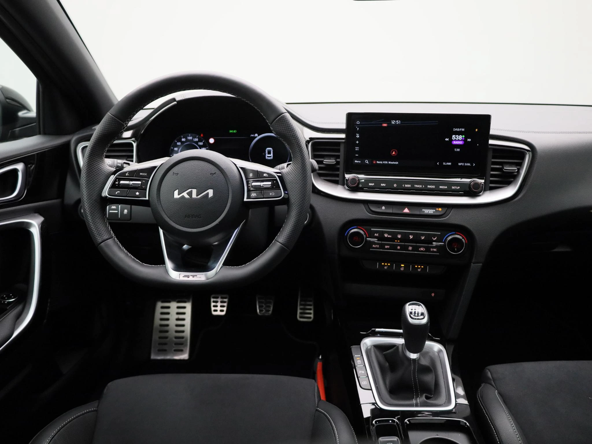 Kia Ceed - 7