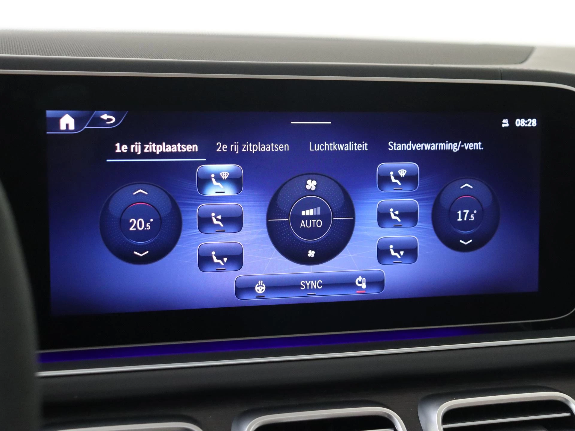 Mercedes-Benz-GLE-image-29