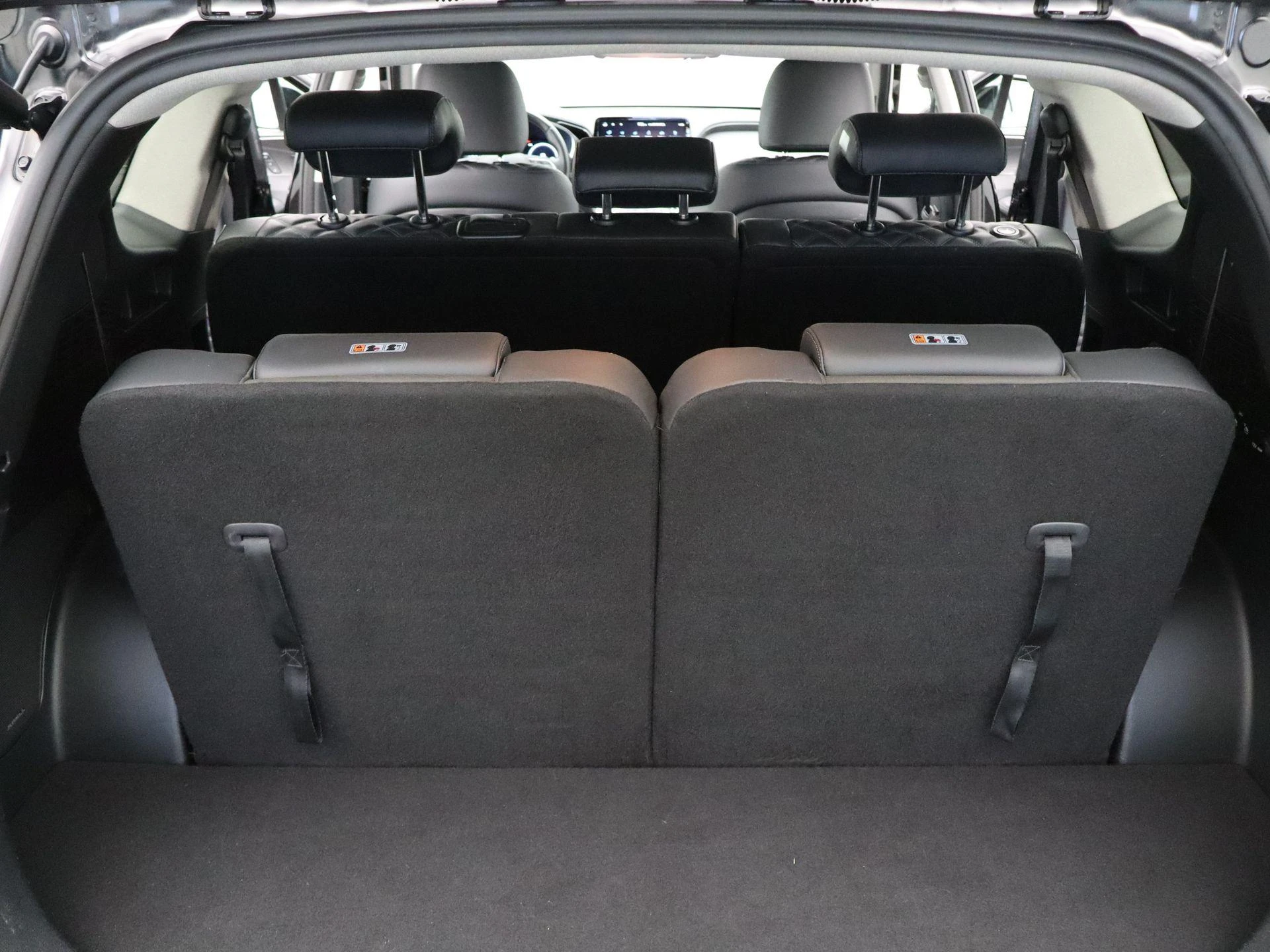 Hyundai-Santa Fe-image-13