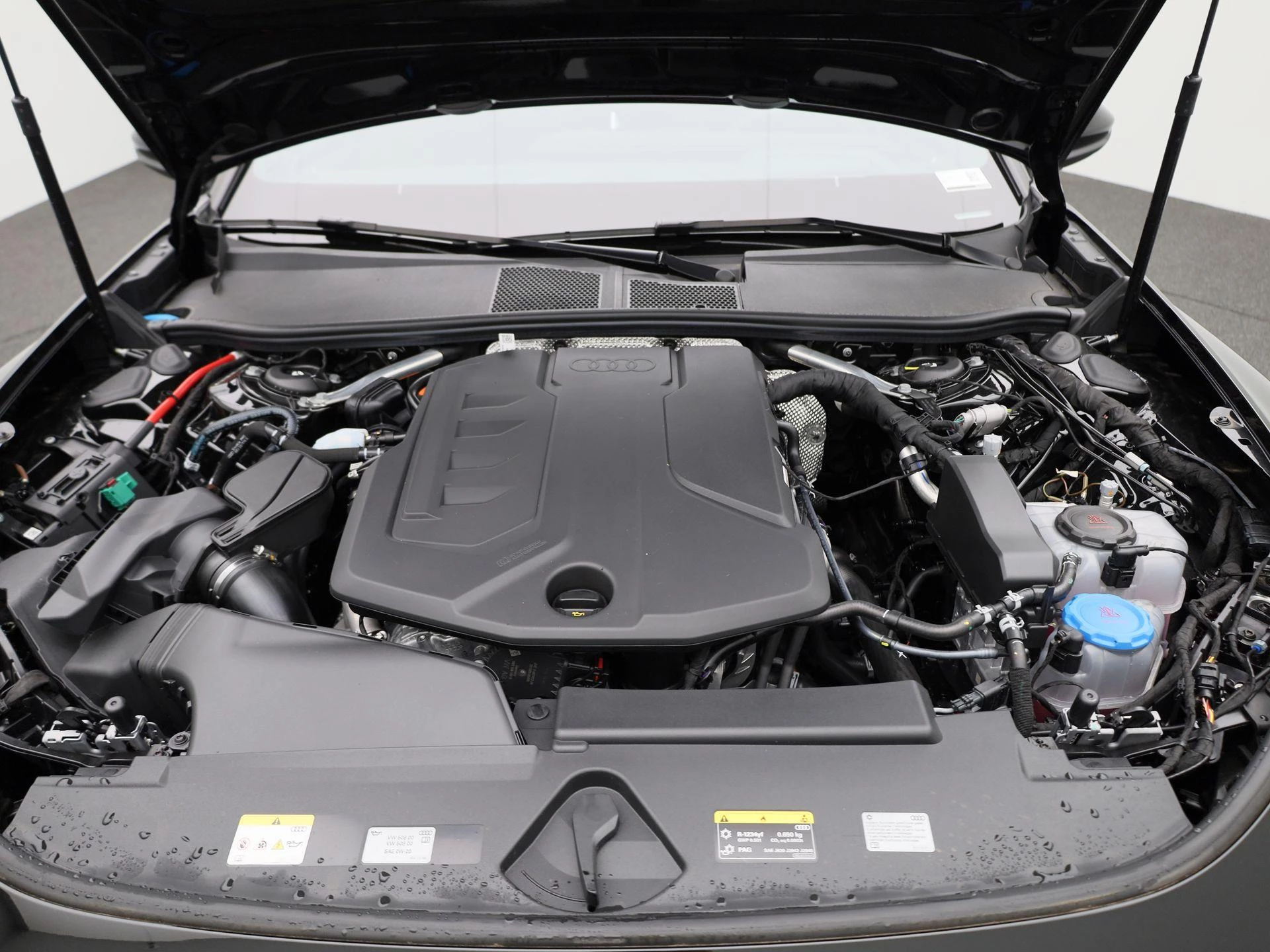 Audi A6 Avant 2.0 e-hybrid quattro S edition 299 PK