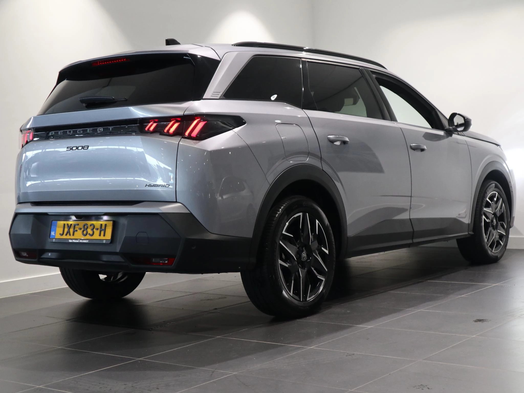 Peugeot-5008-image-5