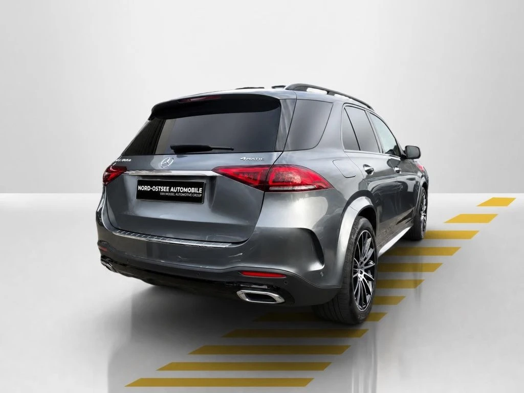 Mercedes-Benz-GLE 400 d-image-14