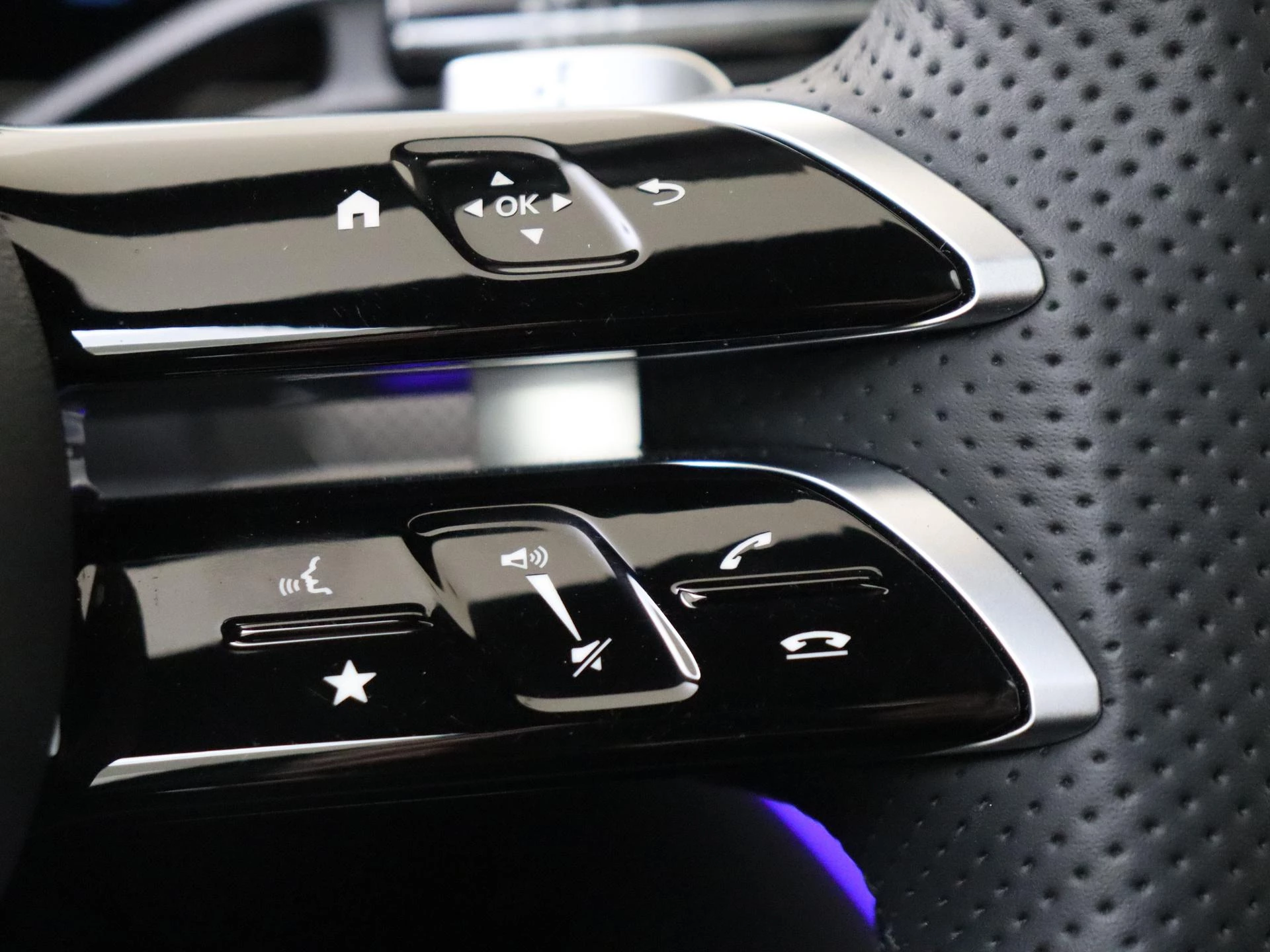 Mercedes-Benz-C-Klasse-image-14