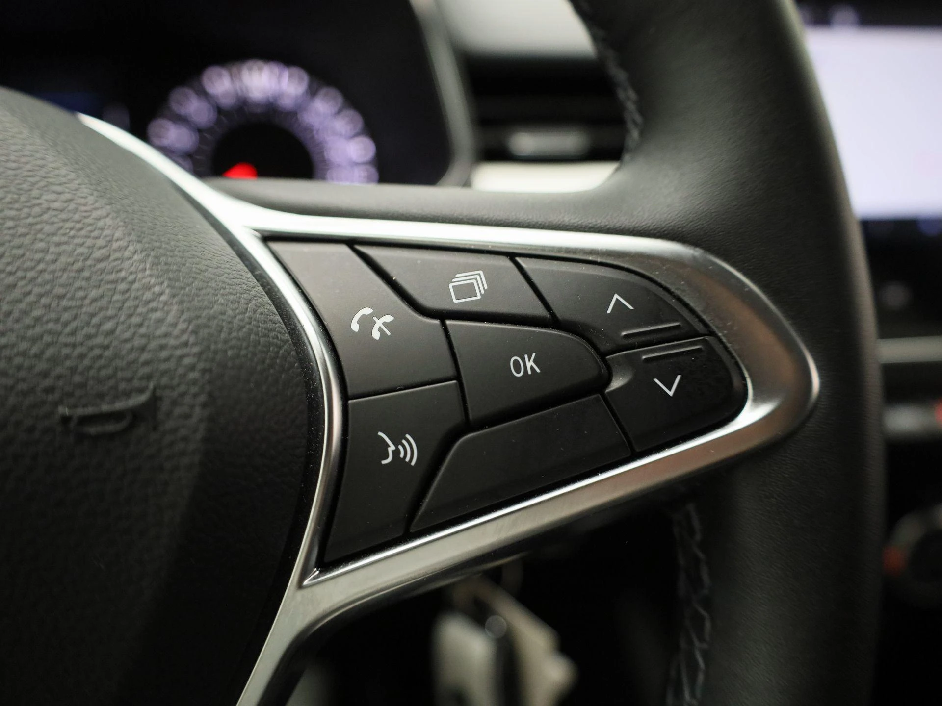 Renault-Clio-image-17