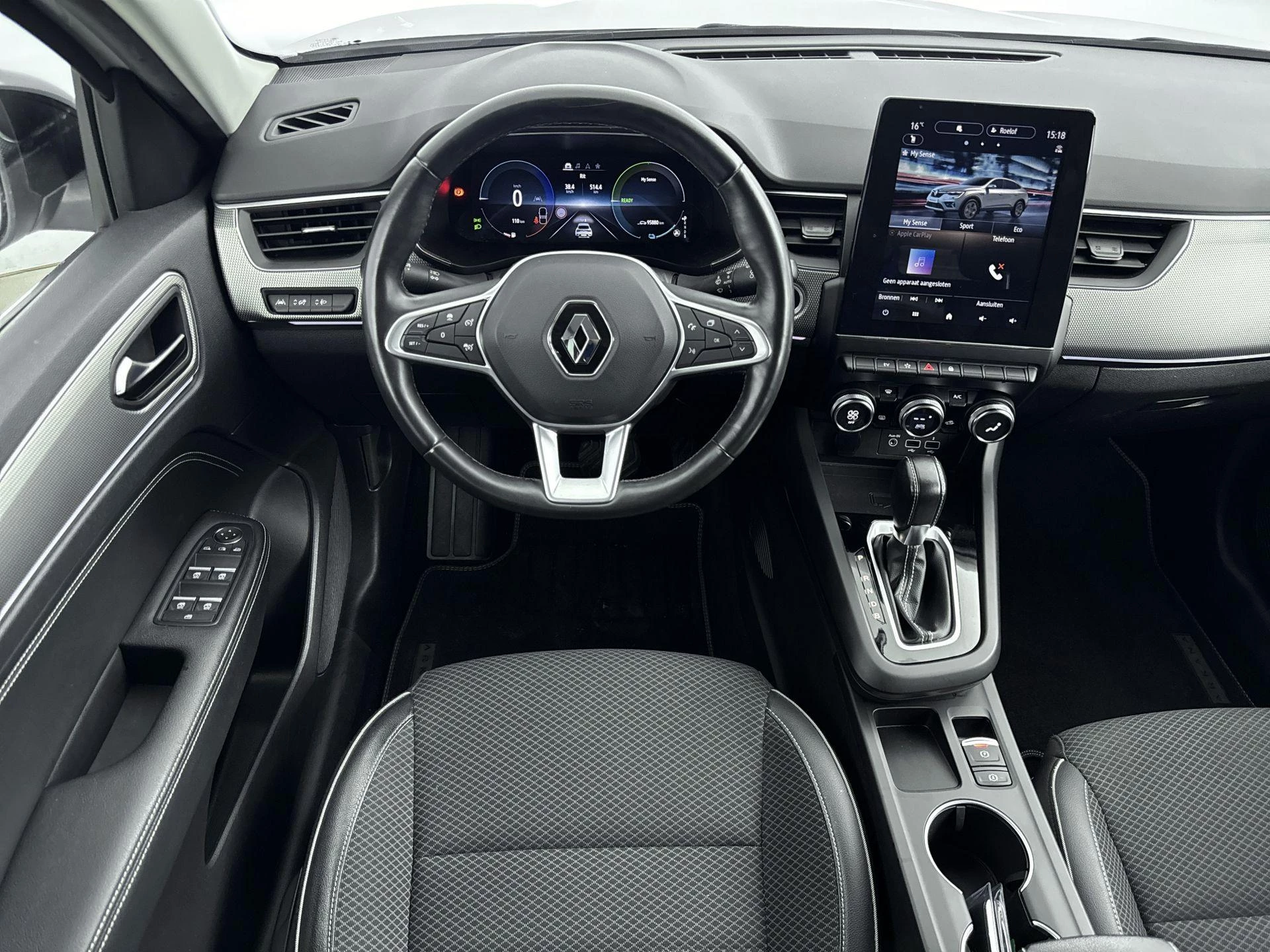 Renault-Arkana-image-18