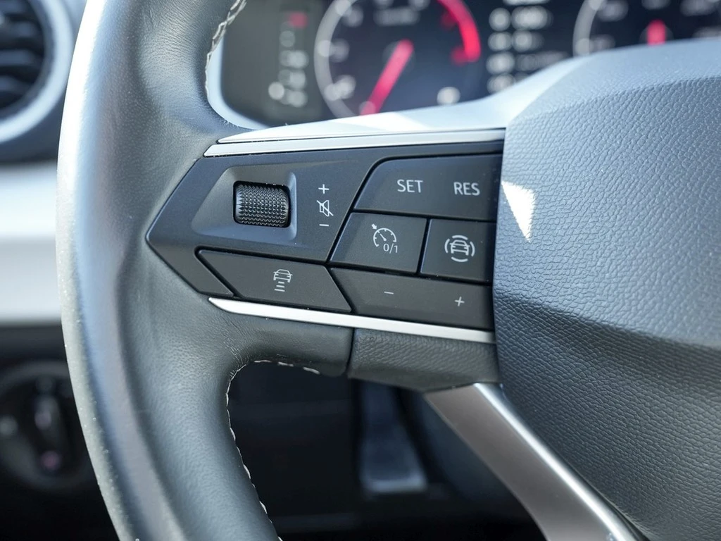 SEAT-Arona-image-11