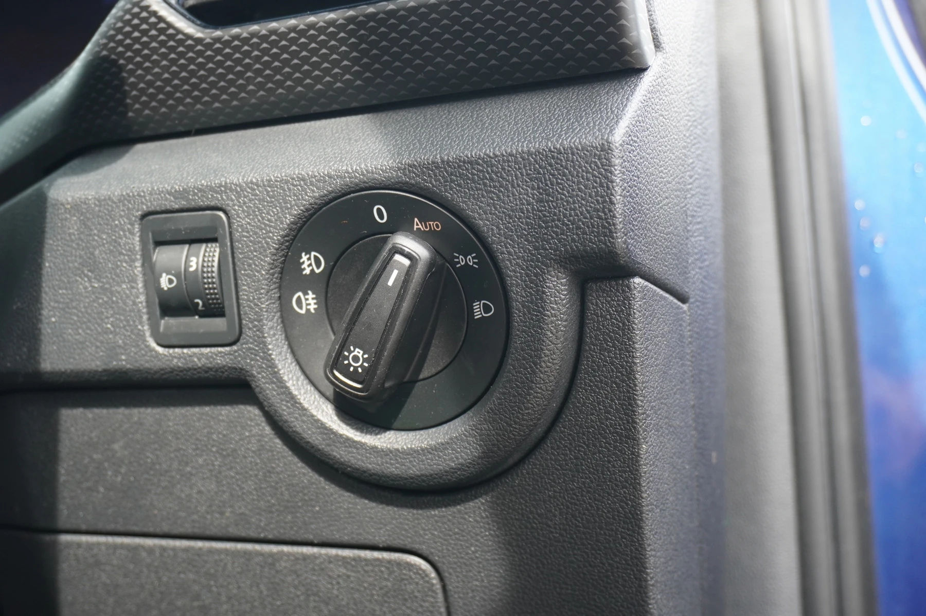 Volkswagen-T-Cross-image-28