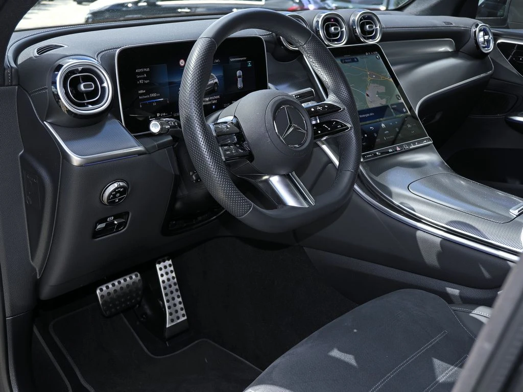 Mercedes-Benz-GLC 220 d-image-8