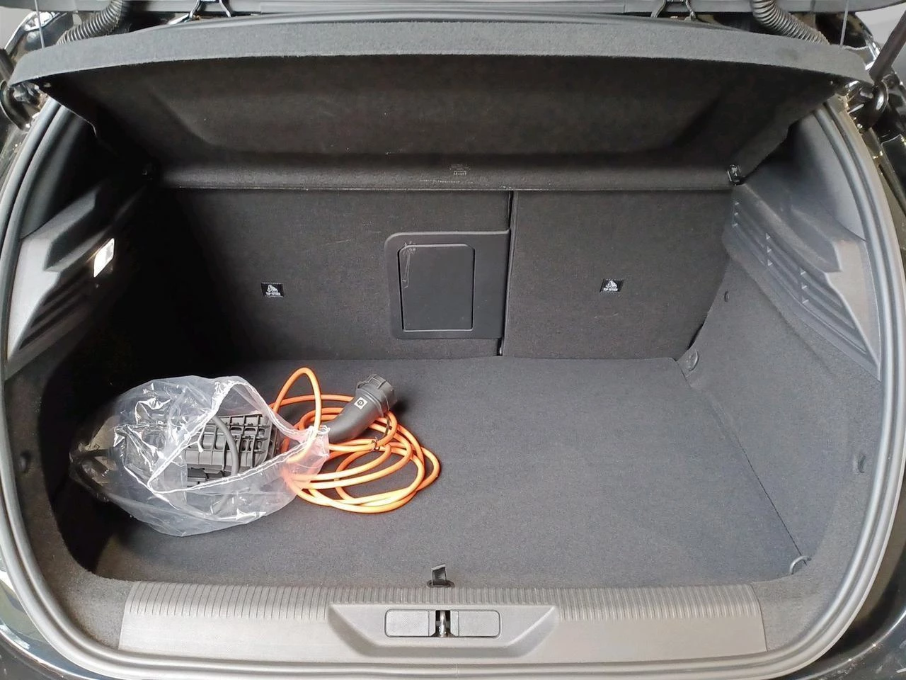 Peugeot 308 1.6 Hybrid 180 S&S EAT8 Allure