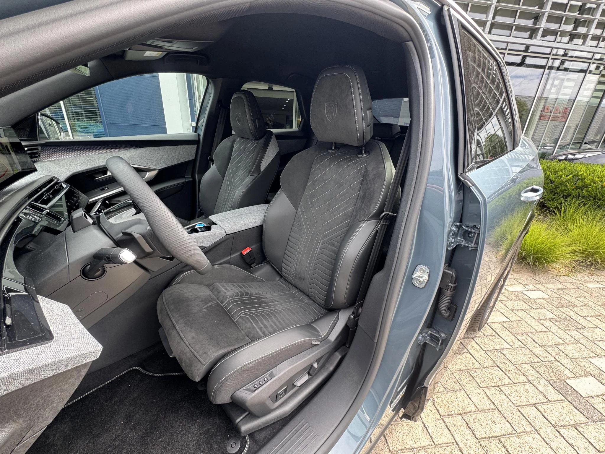 Peugeot e-3008 GT Avantage 210 73 kWh