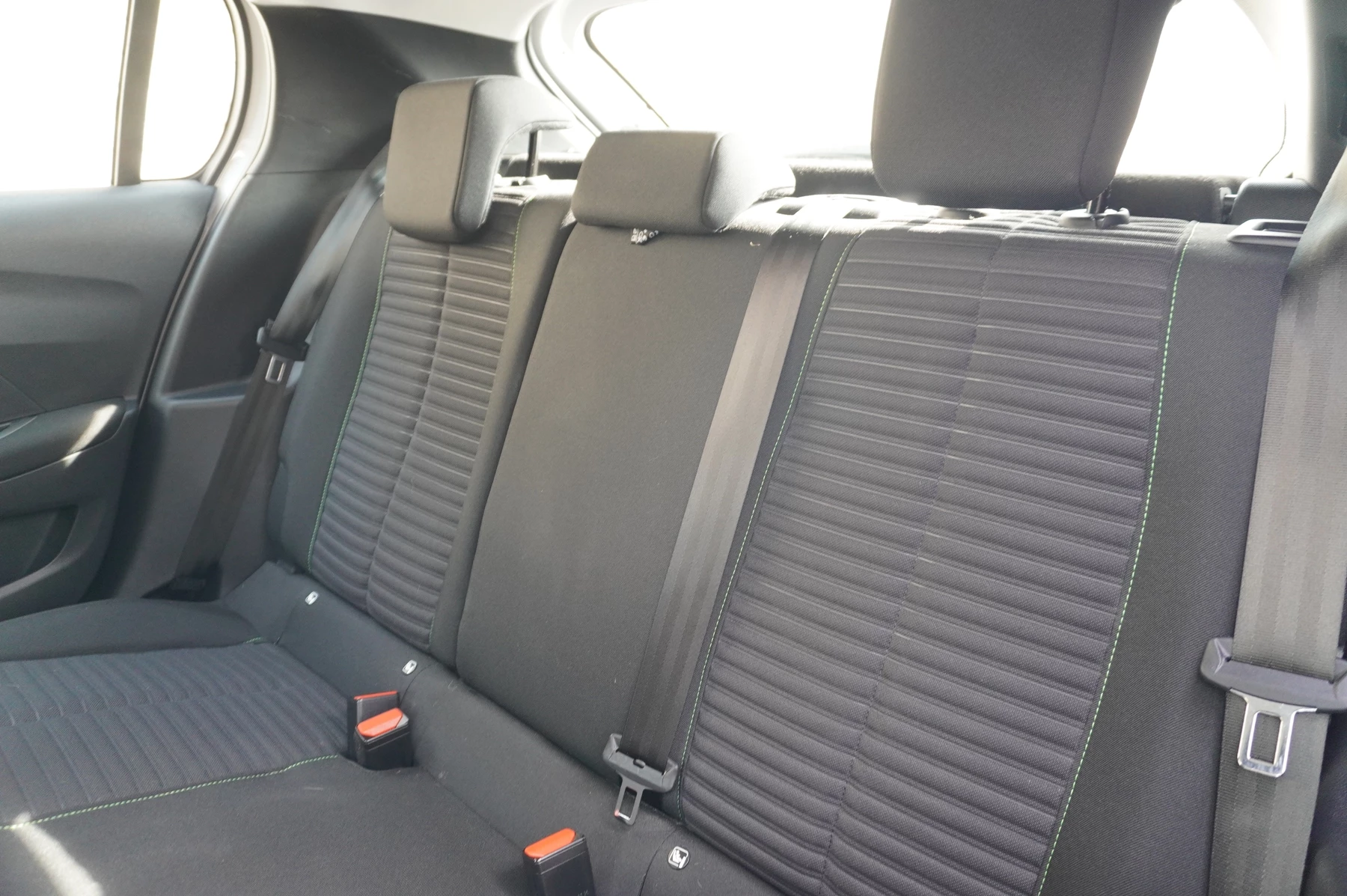 Peugeot-208-image-10