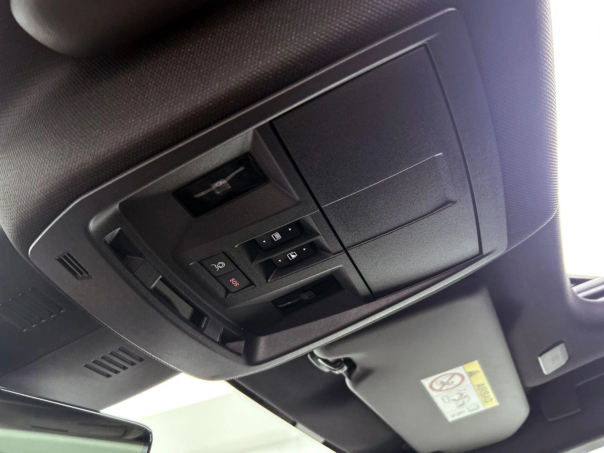 Opel-Grandland-image-12