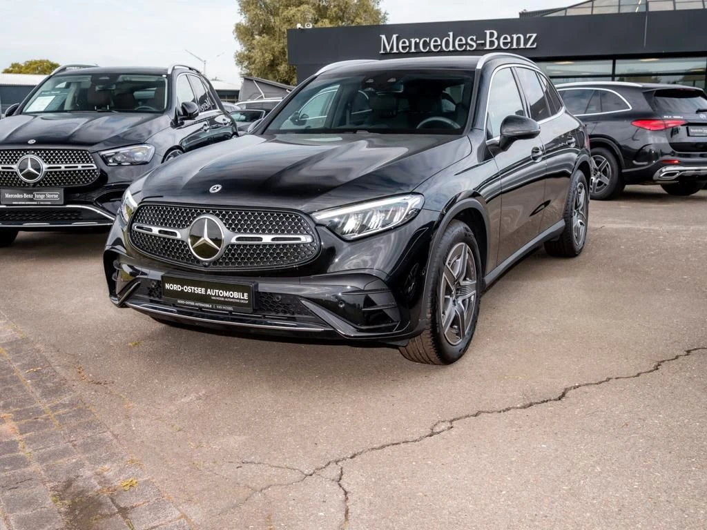 Mercedes-Benz-GLC 300 d-image-7