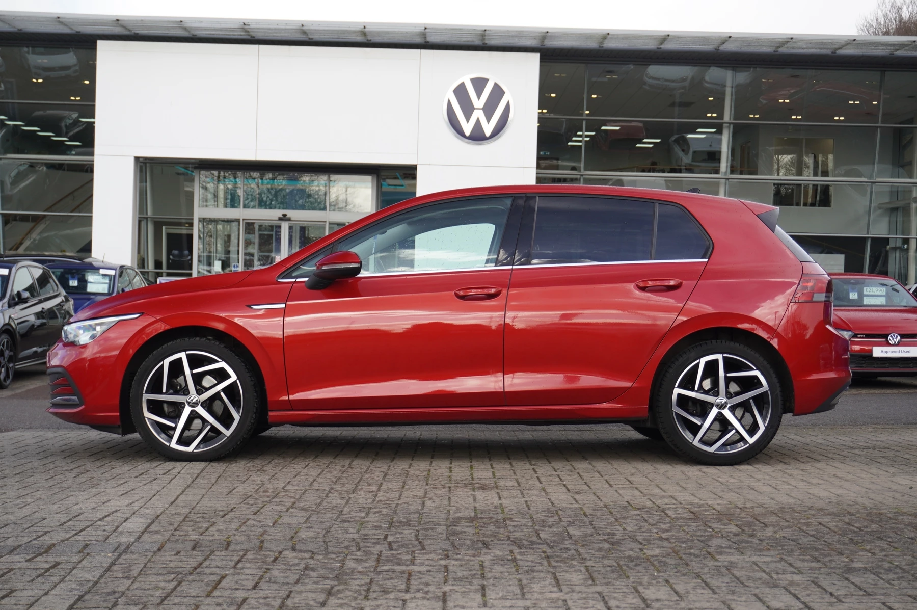 Volkswagen-Golf-image-15