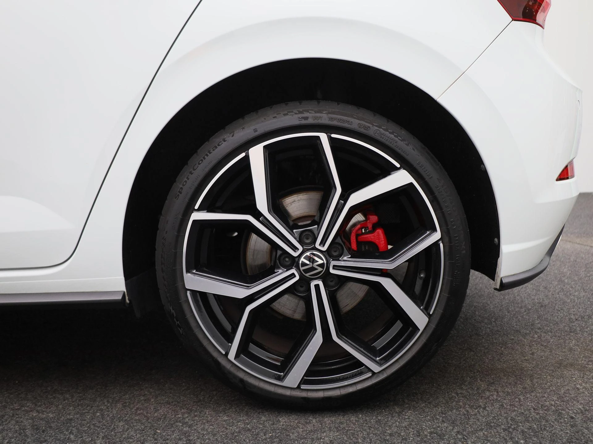 Volkswagen Polo - 13
