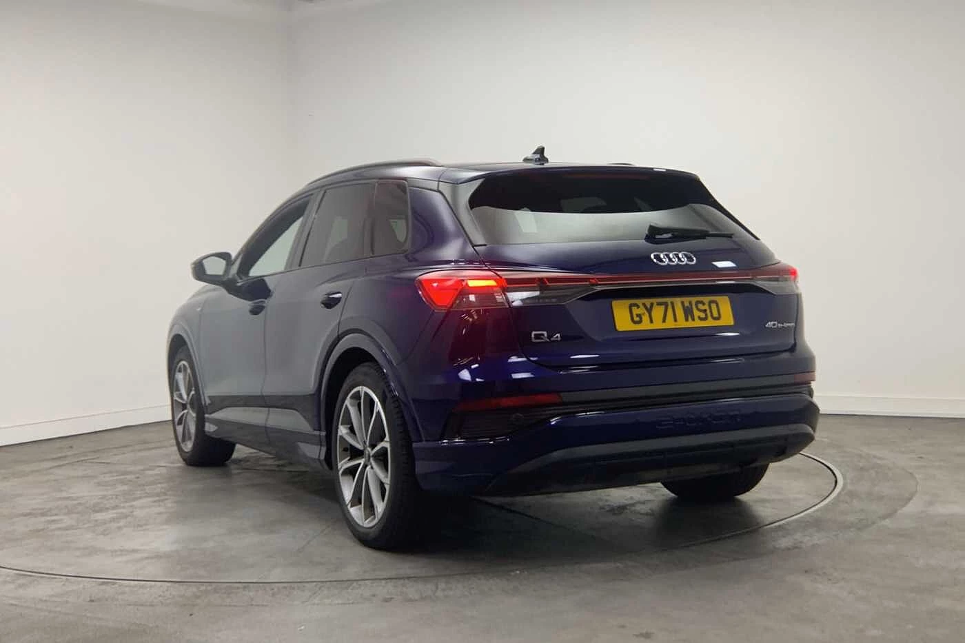 Audi-Q4 e-tron-image-2