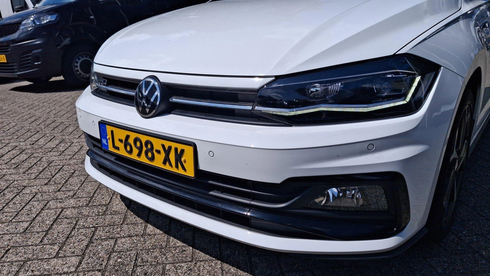 Volkswagen-Polo-image-12