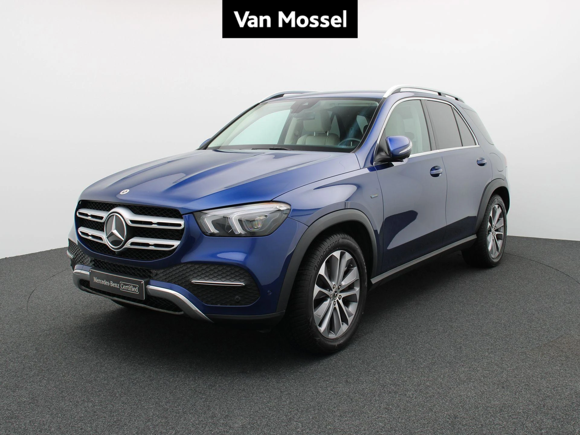 Mercedes-Benz-GLE-image-0