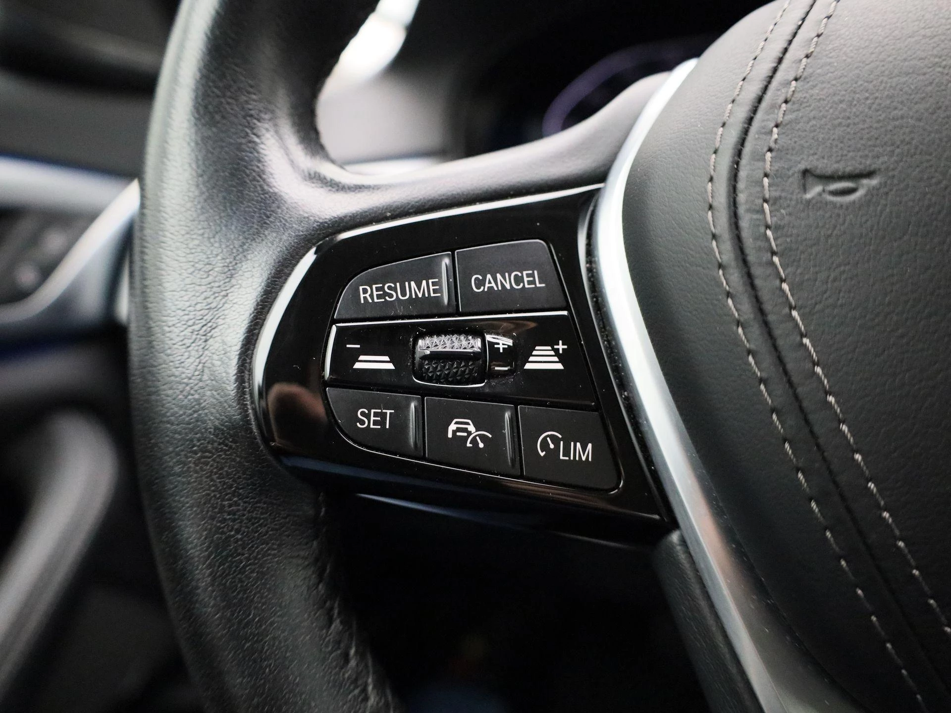 BMW-5 Serie-image-21