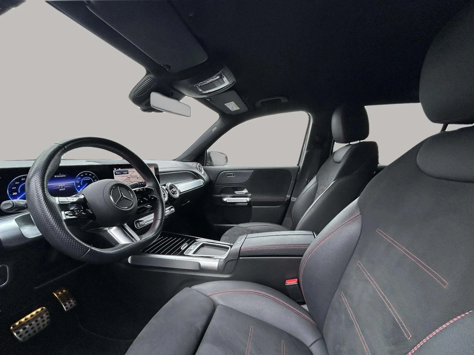 Mercedes-Benz-EQB-image-9