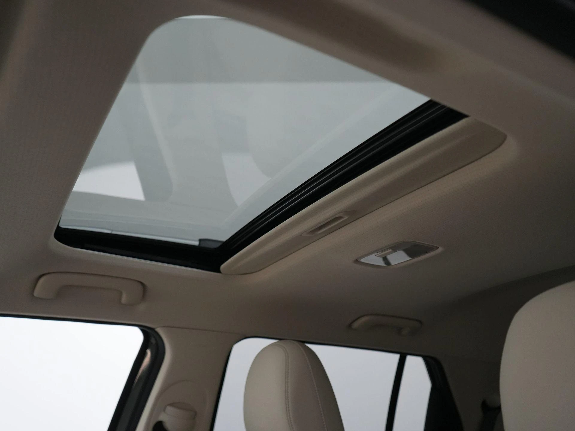 Hyundai-Inster-image-34