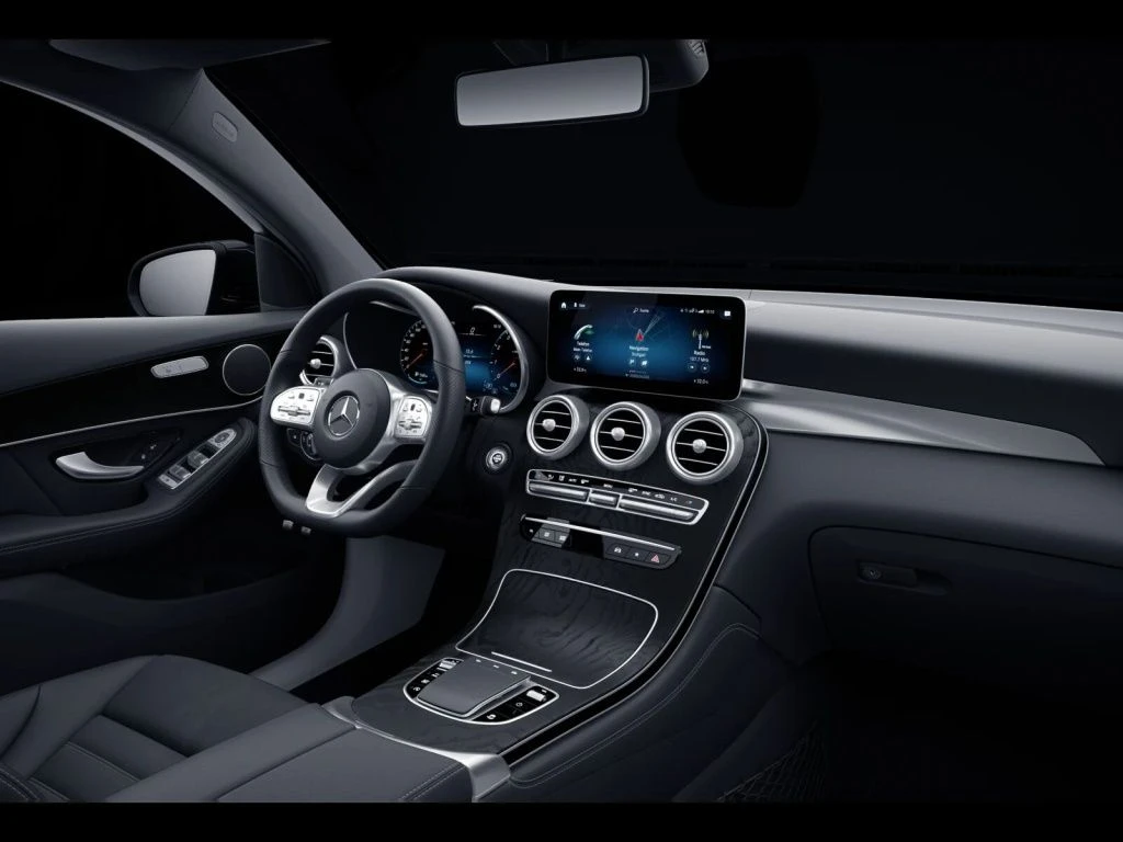 Mercedes-Benz-GLC 200-image-11