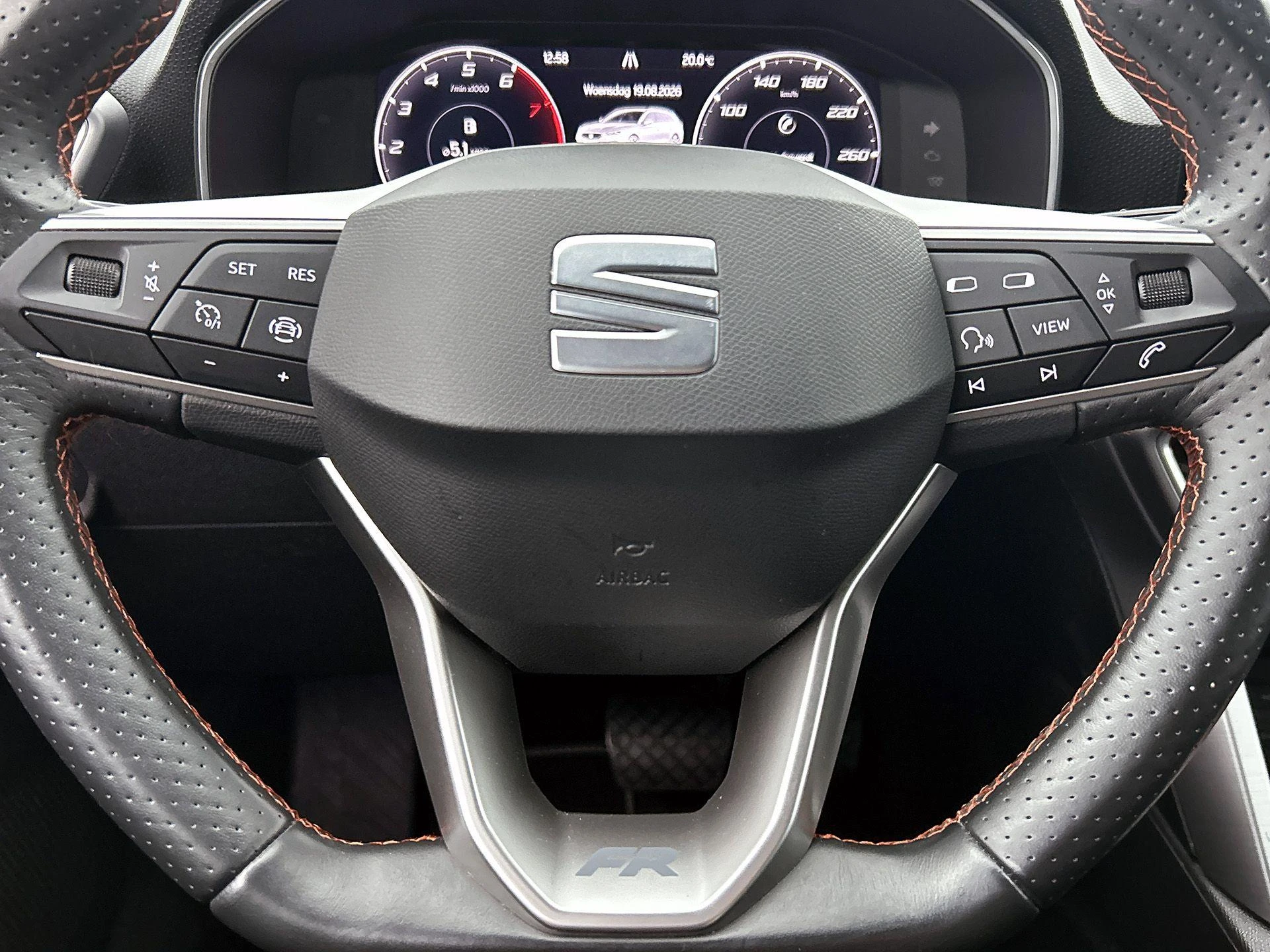 SEAT-Leon-image-34
