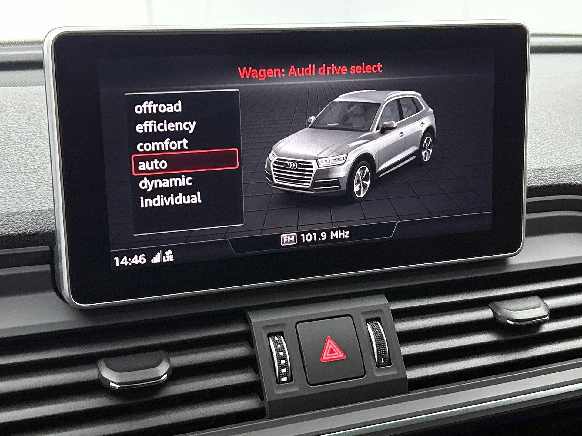Audi-SQ5-image-16