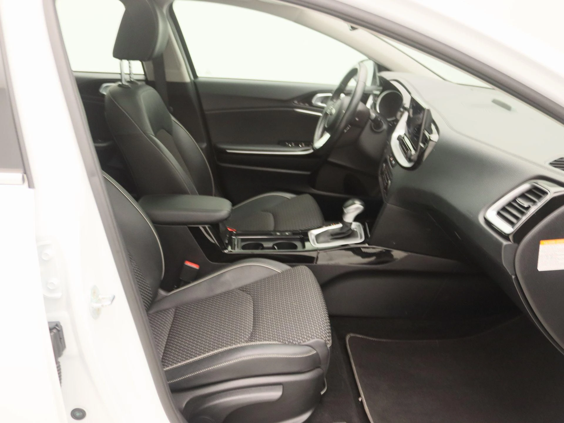 Kia-XCeed-image-24