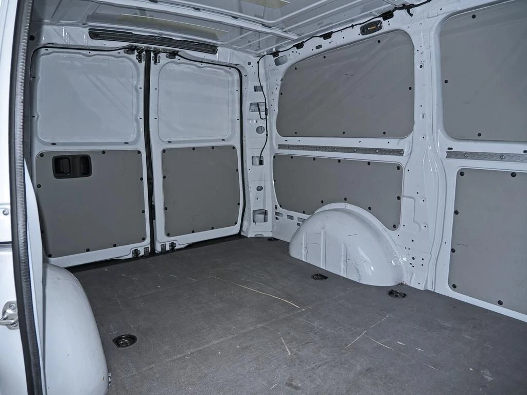 Mercedes-Benz-Vito 116-image-13