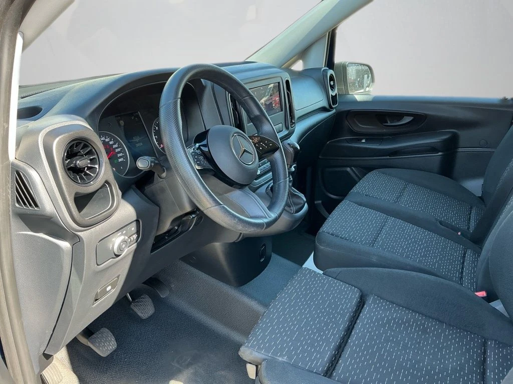 Mercedes-Benz-Vito 116-image-10