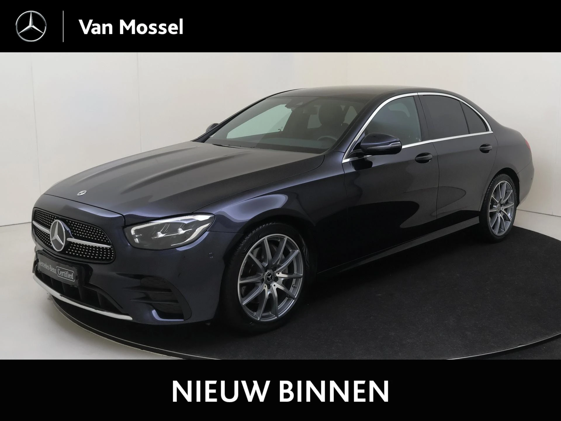 Mercedes-Benz-E-Klasse-image-0