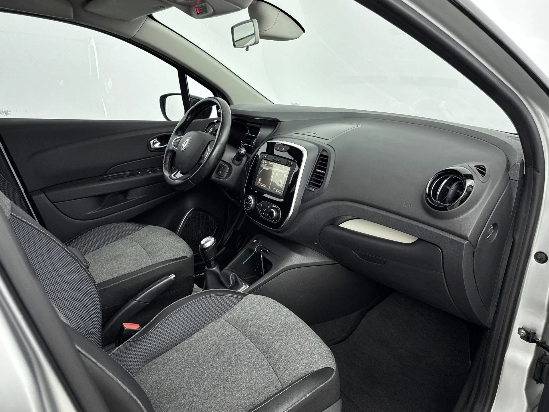 Renault-Captur-image-15