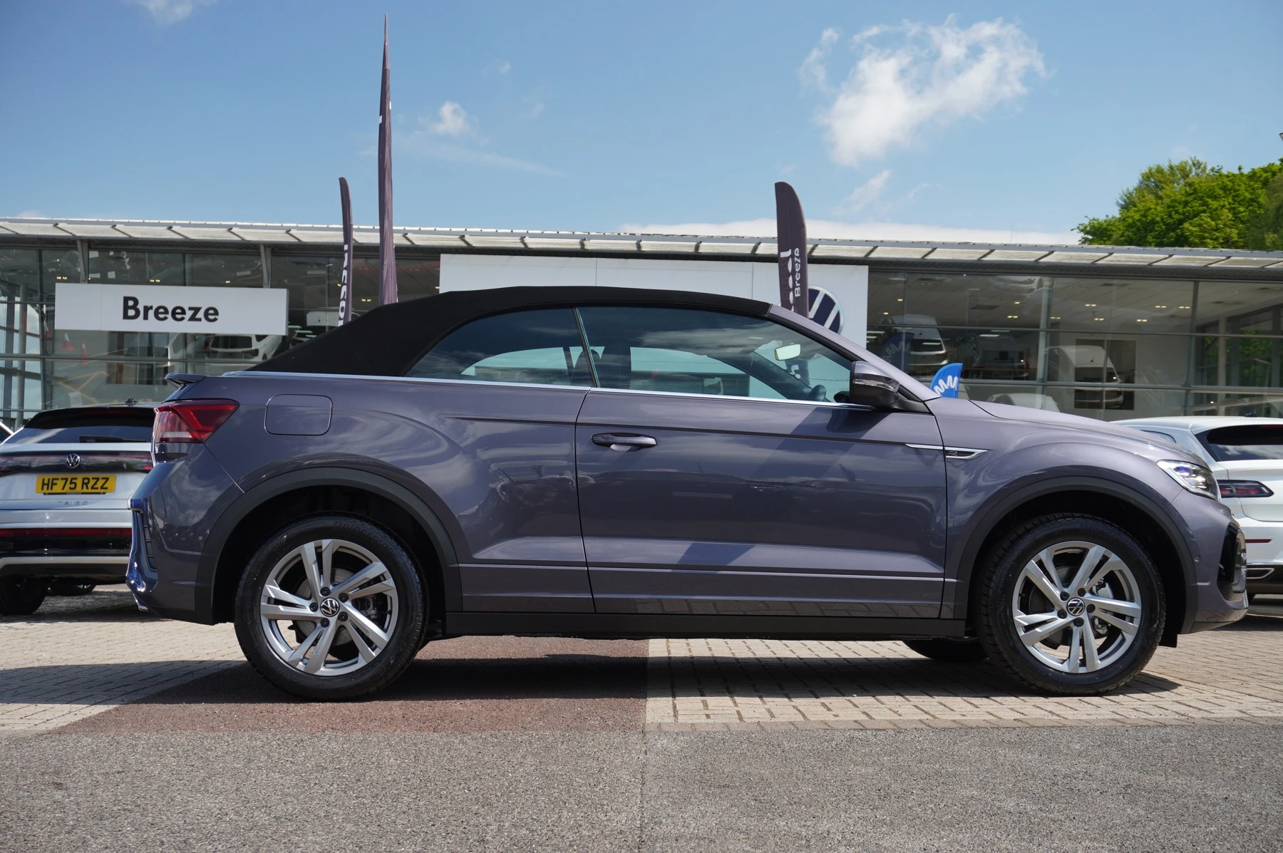 Volkswagen-T-Roc-image-20